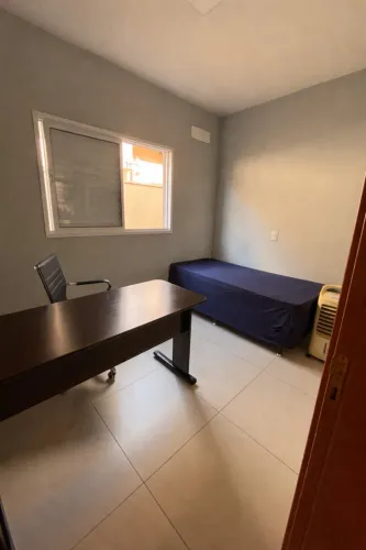 Vende-se Casa Condomínio Ayat I