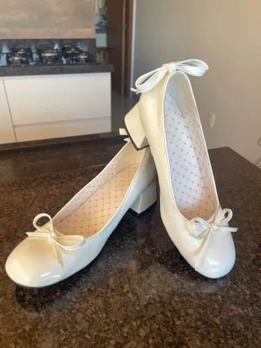 saltinho de boneca estilo mary jane coquette