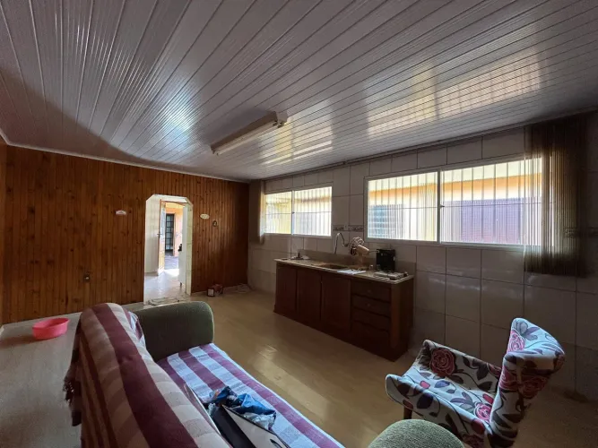 Casa à venda no Fragata com 209m², dividida em 4 unidades independentes. Gradeada e próxim