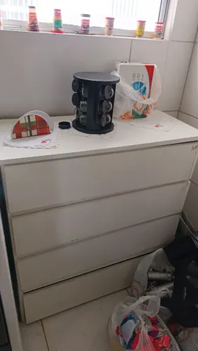 100 cada ou $50 cada se levar todos