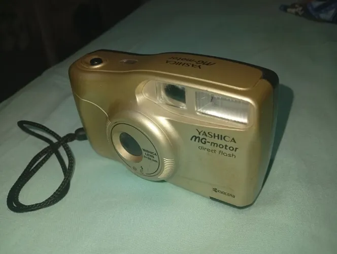 Yashica MG-motor Direct Flash