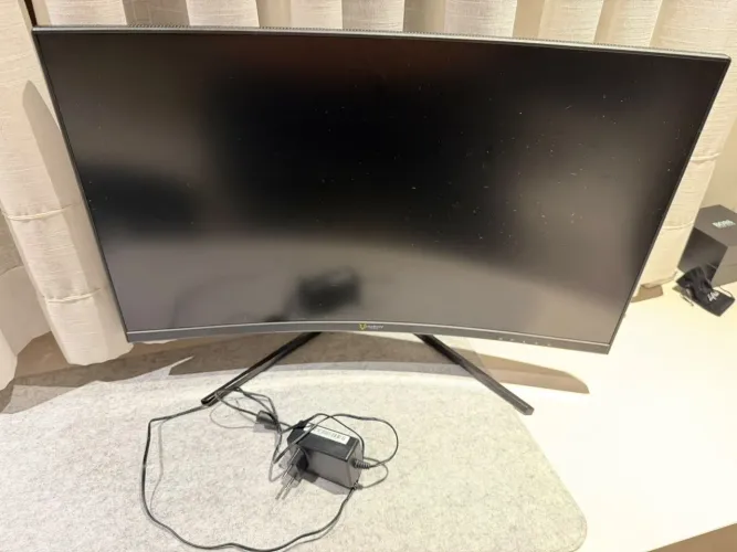 Venda de monitor Husky 165 Hz