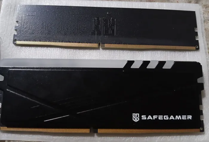 2 pentes de memória RAM ddr4