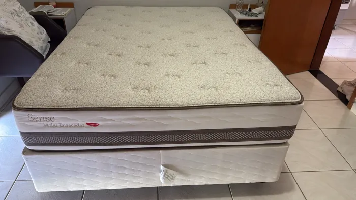 Cama de casal 