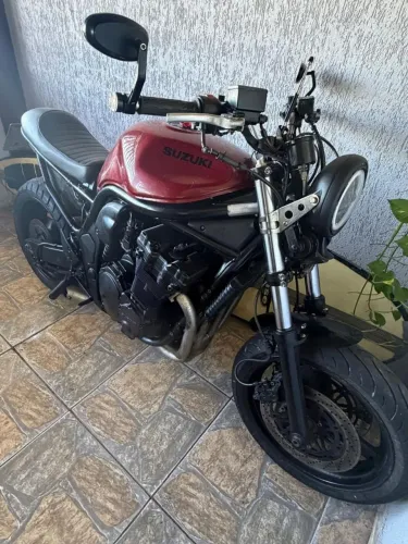 Vendo moto Bandit 1200 customizada R$ 20.000,00