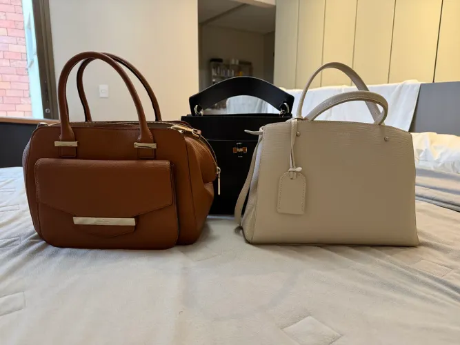 Lote bolsas tote couro - Arezzo e Kate Spade