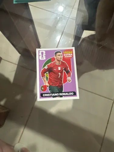 Cristiano Ronaldo extra sticker roxa