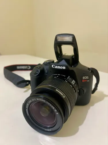 Canon EOS Rebel T7 + Lente 18-55mm | Excelente Estado | Kit Completo