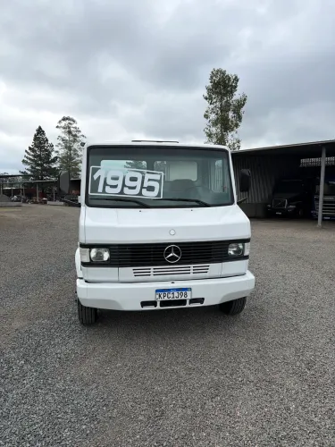 Mercedes benz 709