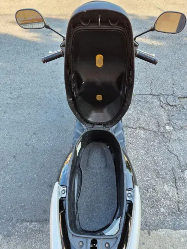 Moto impermeável doc em dia mecânica ok estética boa 
