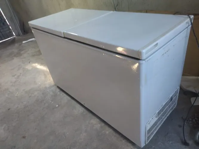 FREEZER FRICON 2 PORTAS TODA BOA GELANDO BEM