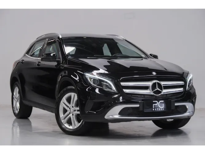 Mercedes-Benz GLA 200 Adv. 1.6/1.6 TB 16V Flex Aut. 2017