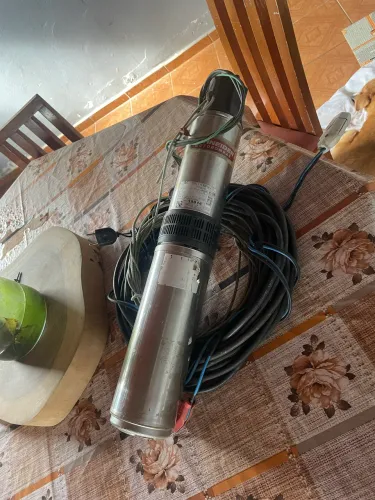 Bomba de água submersa 