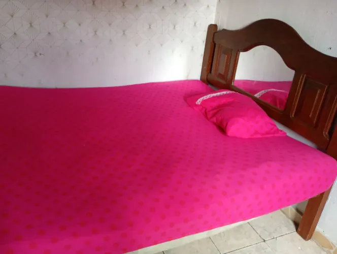 Cama de madeira