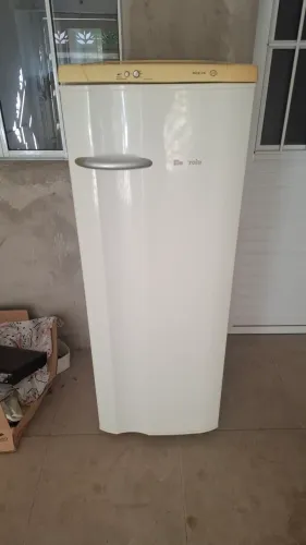 Geladeira Electrolux de uma porta modelo RDE30seminovo