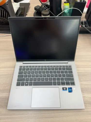 Notebook Zbook Firefly 14" HP Intel i5-12 geração DDR5