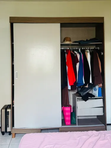 Vendo Guarda-Roupa Barato