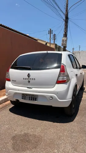 Renault Sandero Authentique Hi-flex 1.0 16V 5P 2014