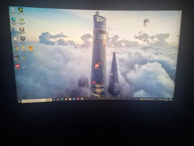 Monitor Curvo 24'' Full Hd 60hz Freesync C24f390fh Samsung Cor Preto
