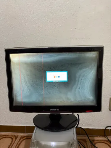 Monitor Samsung T190 usado e com defeito