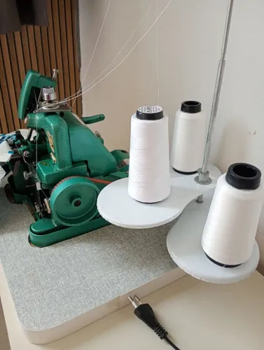 Vendo máquina overloque semi industrial