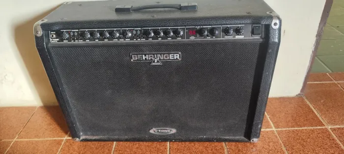 Amplificador Behringer Gmx-212