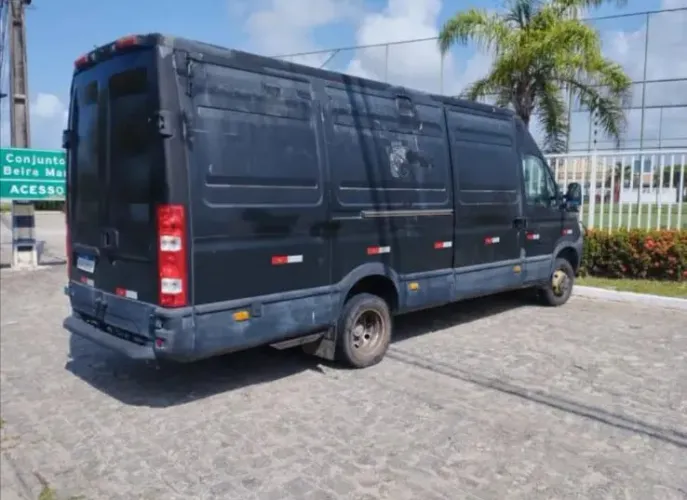 Iveco Daily Furgão Daily 45-170 Furgão 3.0 12m³ (die)(e5) 2010