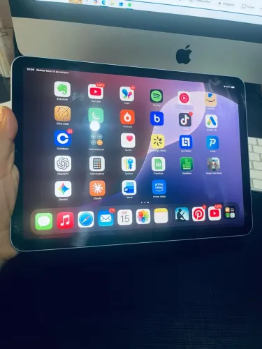 iPad Air 4ª Geração 64GB + Capa e Caneta de Brinde 