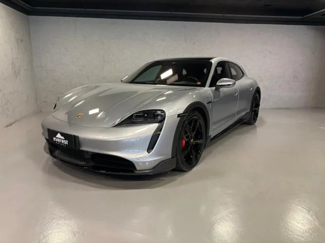 Porsche Taycan 4S Cross Turismo (elétrico) 2023