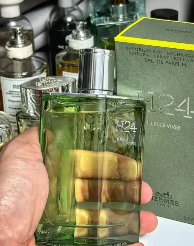 Perfume H24 Herbes Vives Hermès Eau de Parfum 100ml Original Importado Masculino