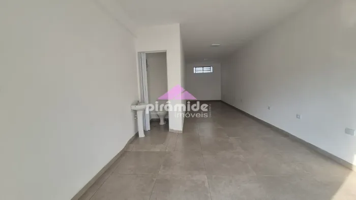 Ponto para locação, Santana, São José dos Campos, SP - a poucos metros da igreja Católica