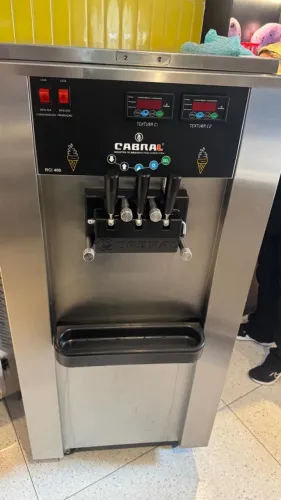 Máquina de Sorvete Soft 13 CL- Semi Nova