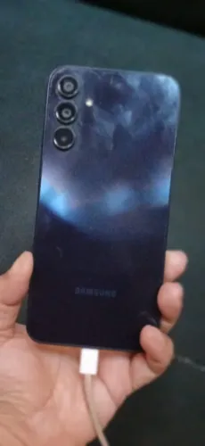 Vendo Samsung galaxi A15 modelo sm-A 155m/dsm por 600 reais para hoje *