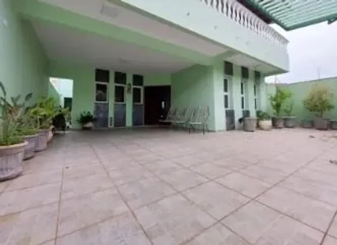 Casa com 4 suítes e 4 vagas à aluguel no Jardim Itaipu Marília/SP