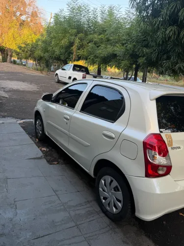 Toyota Etios X 1.3 Flex 16V 5P Mec. 2018