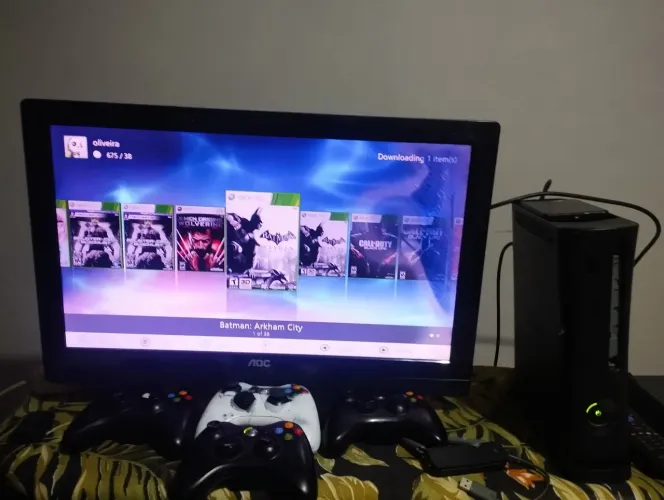 Xbox 360 desbloqueado , SSD 500gb lotado de jogos , 4 controles TV AOC 29"