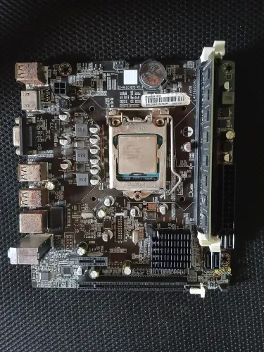 PLACA MAE DX H61Z COM DEFEITO