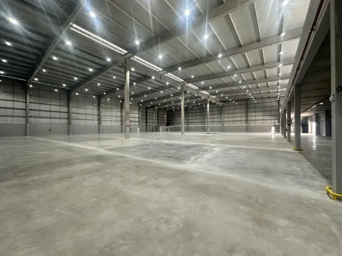 Galpão (construção sob medida - BTS) para alugar, 25.000 m² - Navegantes/SC