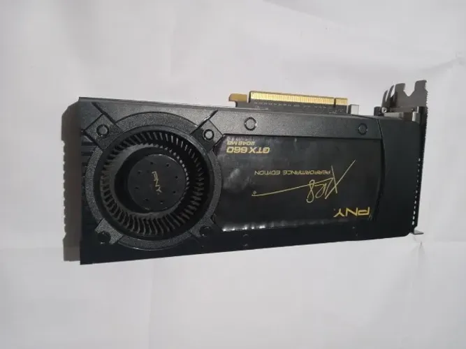 Placa de vídeo GTX 660 PNY XR8 Performance Edition
