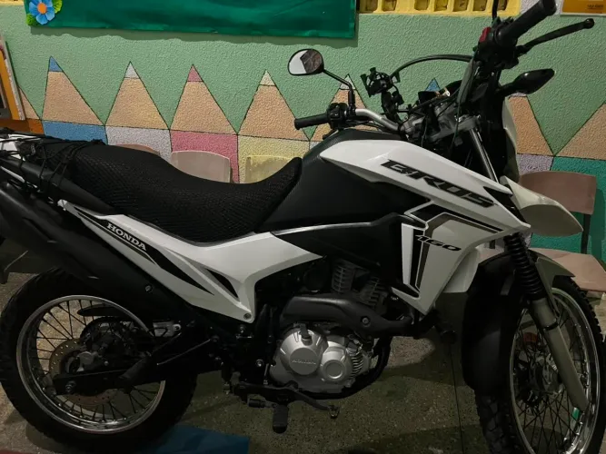 Moto Bros ano 23 único dono particular
