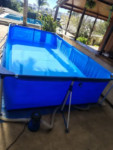 Vendo piscina de 6,200 litros nova foi enchido só uma vez