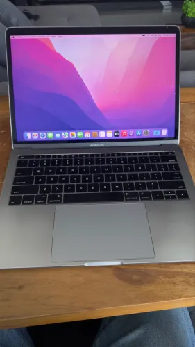 macbook pro 13 2016