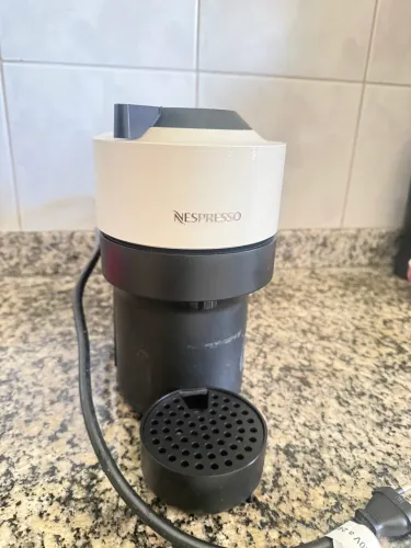 Vendo cafeteira Nespresso 