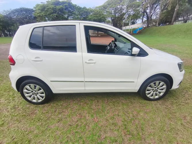 Volkswagen Fox Trendline 1.0 Flex 12V 5P 2016