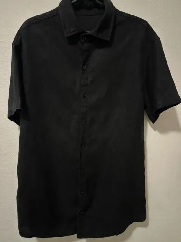 Camisa de botão manga curta preta tamanho M