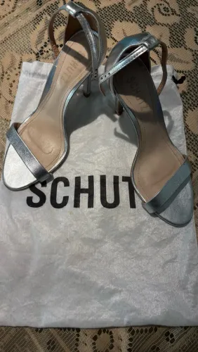 Sandália da SCHUTZ N 36
