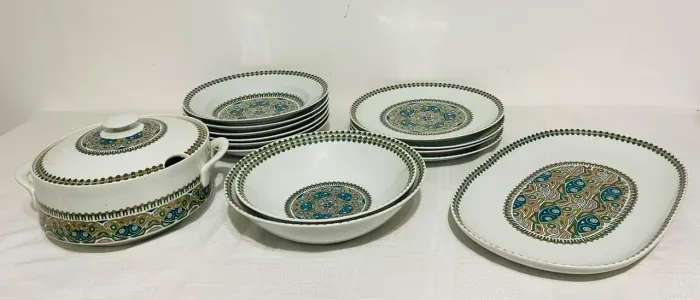 Lote Antigo Aparelho de Jantar Porcelana Real Anos 70 - 14 Peças - Estampa Geométrica