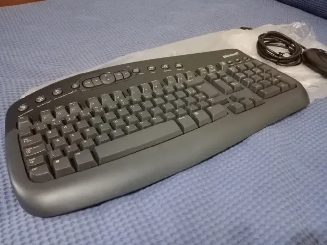 Teclado Microsoft sem fio wireless multimedia Keyboard 1000