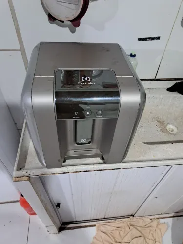 Vendo bebedoro eletrolux P25G 