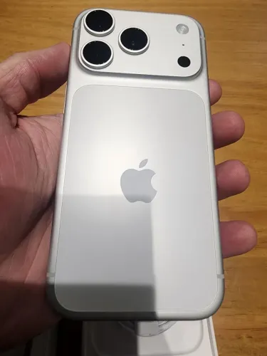 17 pro 257gb